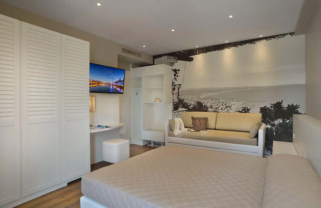 Embassy Hotel & Spa-1